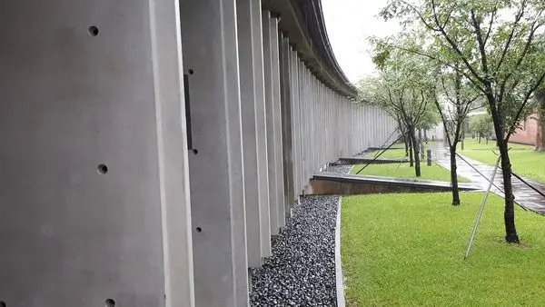 【大溪法鼓山齋明寺】桃園IG打卡秘境/百年古蹟結合最新清水模建築/簡約樸實洗滌心靈好所在