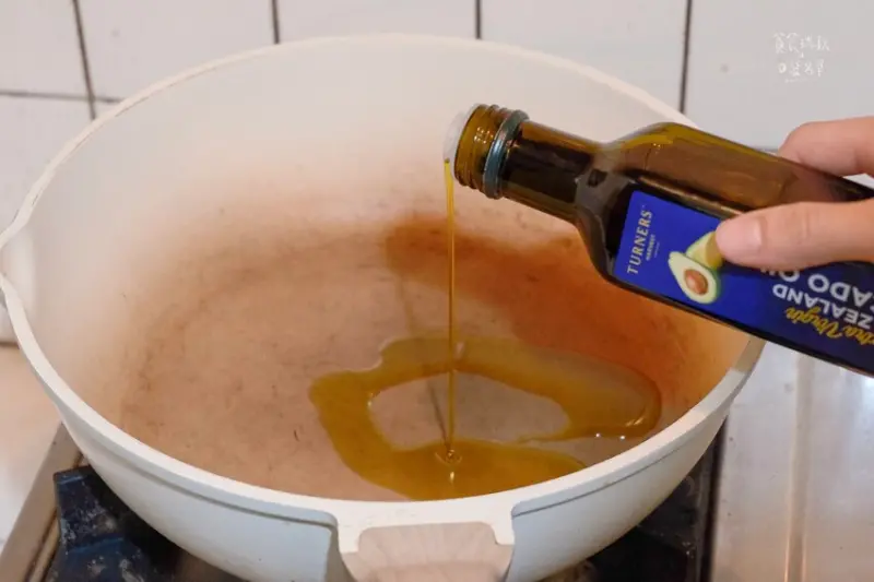 宅配美食｜一瓶含有20顆酪梨，香蒜、萊姆風味炒菜、油煎超萬用