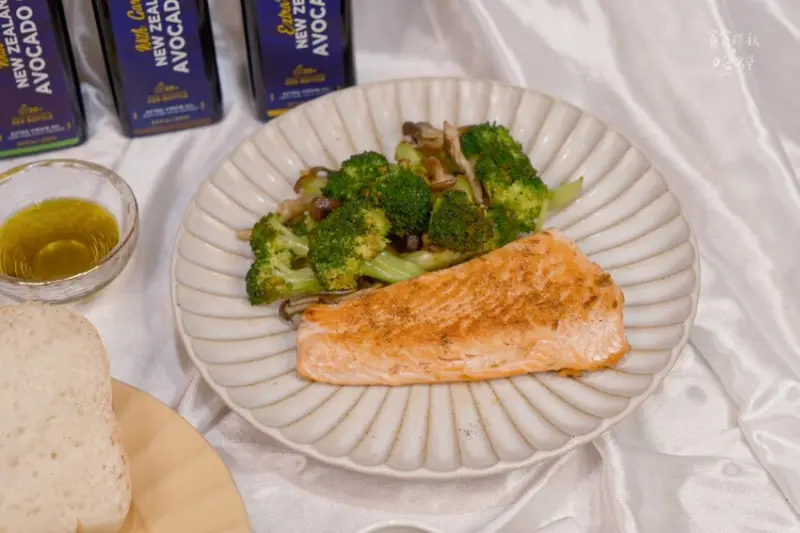 宅配美食｜一瓶含有20顆酪梨，香蒜、萊姆風味炒菜、油煎超萬用