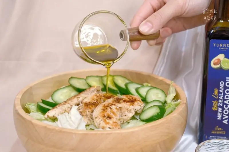 宅配美食｜一瓶含有20顆酪梨，香蒜、萊姆風味炒菜、油煎超萬用