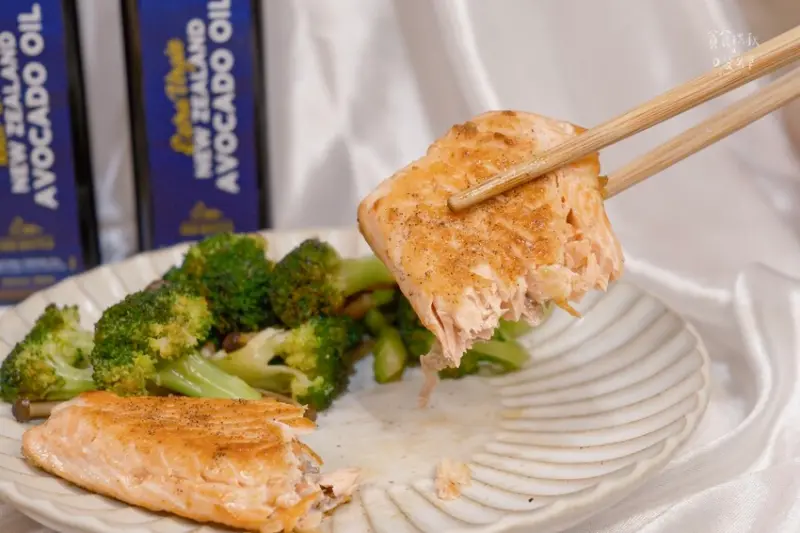 宅配美食｜一瓶含有20顆酪梨，香蒜、萊姆風味炒菜、油煎超萬用