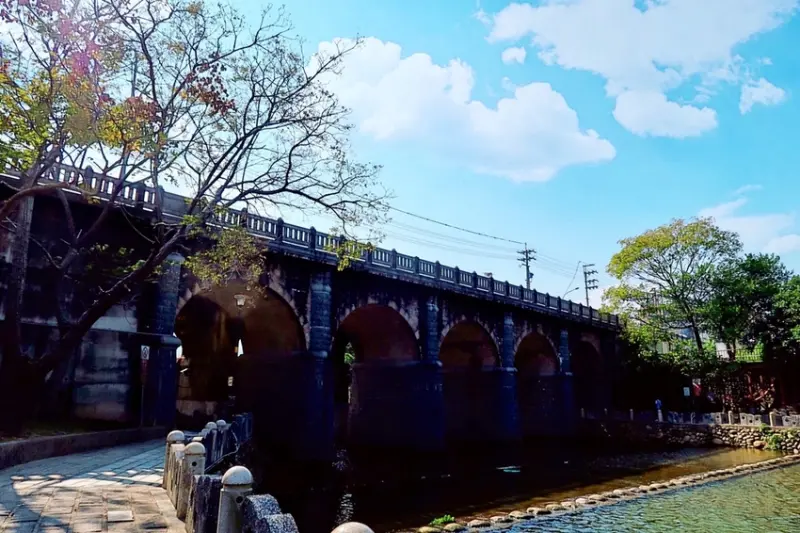 新竹旅遊景點/關西東安古橋、牛欄河親水公園，散心散步走入電影場景的好去處 - Ann‧榜哥‧生活事務所