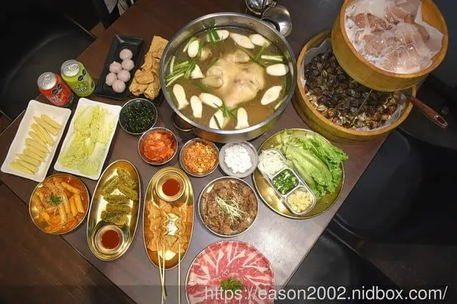 新莊美食 | 朋月栻-韓雞雞–江原道-宗음식 韓吃一隻雞火鍋鍋物｜新莊創始店（韓國一隻雞鍋物）還有浮誇澎湃海鮮桶 -  就是這樣。吃喝玩樂。愛漂亮部落格 - FashionGuide 華人時尚專業評鑑