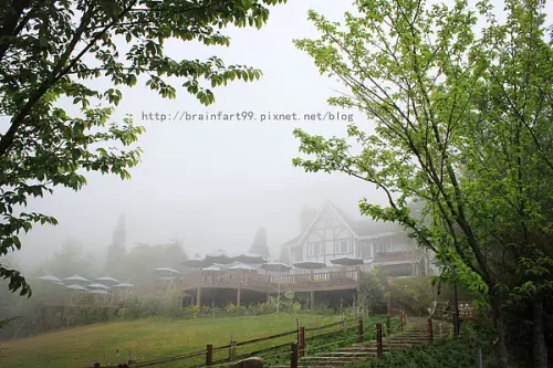 【新竹‧五峰】雲霧茫茫，歐風山上人家