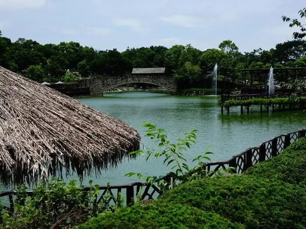 台中新社古堡莊園+拍照約會好景點+心之芳庭+歐式建築+景觀餐廳