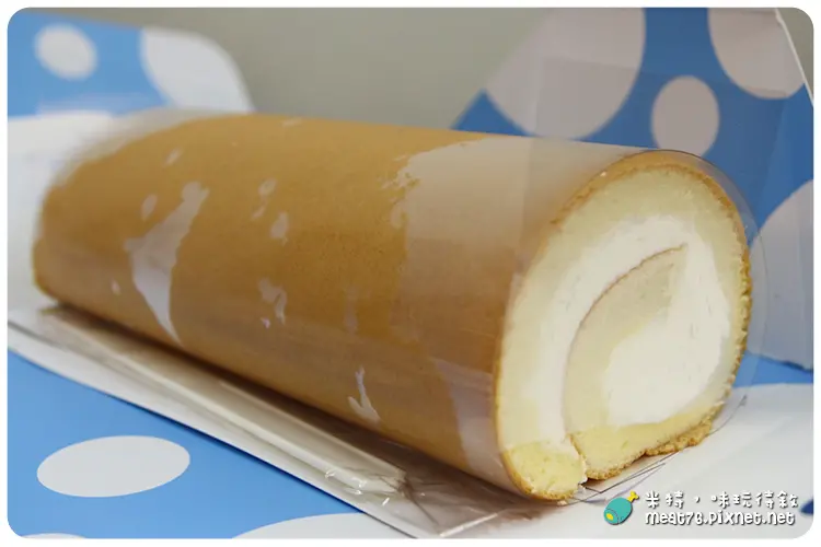 【台北內湖。蛋糕禮盒】亞尼克菓子工房｜十勝生乳捲｜彈力十足，像擦了SK2的清爽奶油蛋糕捲！ ＠ 米特，味玩待敘