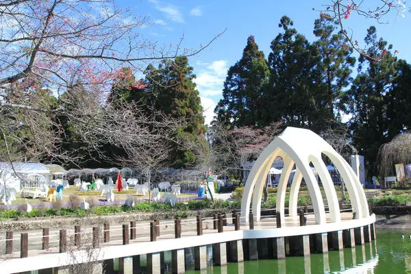 跟著統聯遊清境，小瑞士花園櫻花季開跑