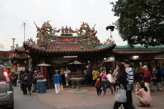 南投 竹山紫南宮，金筍迎客 3D彩繪樓梯 x 一起來求發財金!!