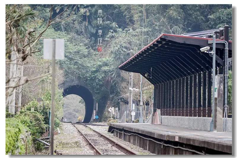 【南投】車埕車站．呈現木構結構的幾何之美，結合貯木池、天車的環湖步道，彷彿世外桃源的火車站