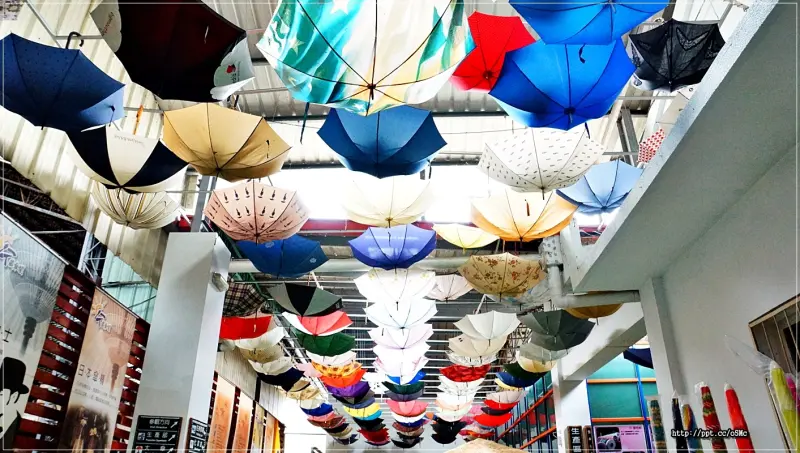 【藏傘閣】免門票入場～號稱台灣洋傘王國，佔地2800坪，環境優美，體驗區、大傘DIY區、咖啡區、烘焙區、餐廳區，提供親子休閒好場所