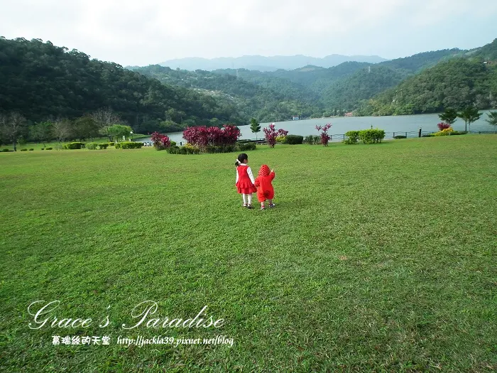【宜蘭 礁溪】美不勝收的龍潭湖風景區，大人小孩都玩翻天的大碗公坡道溜滑梯