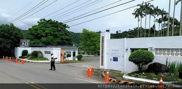 [宜蘭礁溪景點]Herbelle悠活園區/遊龍潭湖的免費停車場/全台最大貨櫃建築/