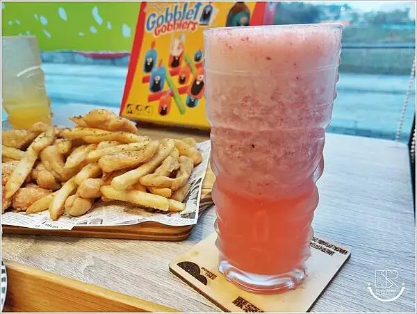 玩逗樹咖啡中原店 (15).jpg