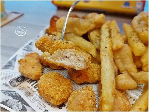 玩逗樹咖啡中原店 (17).jpg