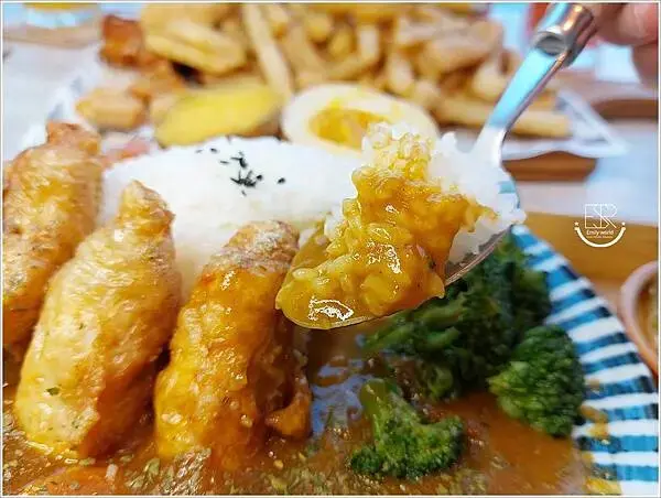 玩逗樹咖啡中原店 (20).jpg