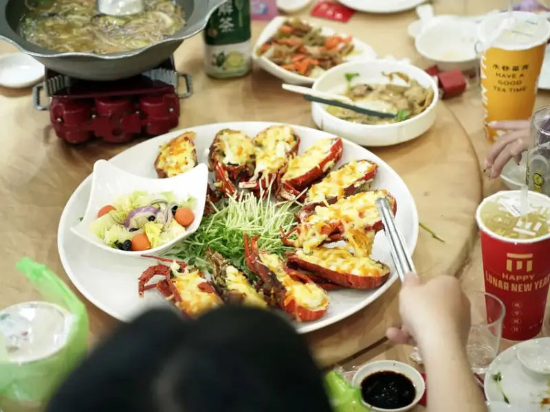 高雄展覽館尾牙宴│龍蝦、石斑、佛跳牆澎湃饗宴│交給屏東潮州聞