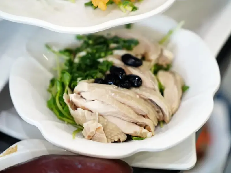 高雄展覽館尾牙宴│龍蝦、石斑、佛跳牆澎湃饗宴│交給屏東潮州聞