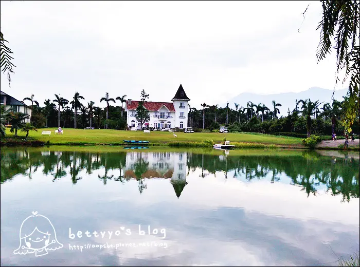 ♥[景點]花蓮 雲山水-仿佛置身在歐洲的熱門民宿景點＆超美夢幻湖