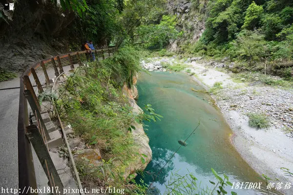 【花蓮。秀林】砂卡礑步道。欣賞沿途美麗的大理石峽谷與清澈迷人的溪潭