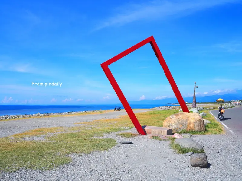 【台東景點】台東市區・台東海濱公園／佇立在此的國際地標《向陽樹》，日夜皆有其獨特魅力，台東夜間旅遊好去處