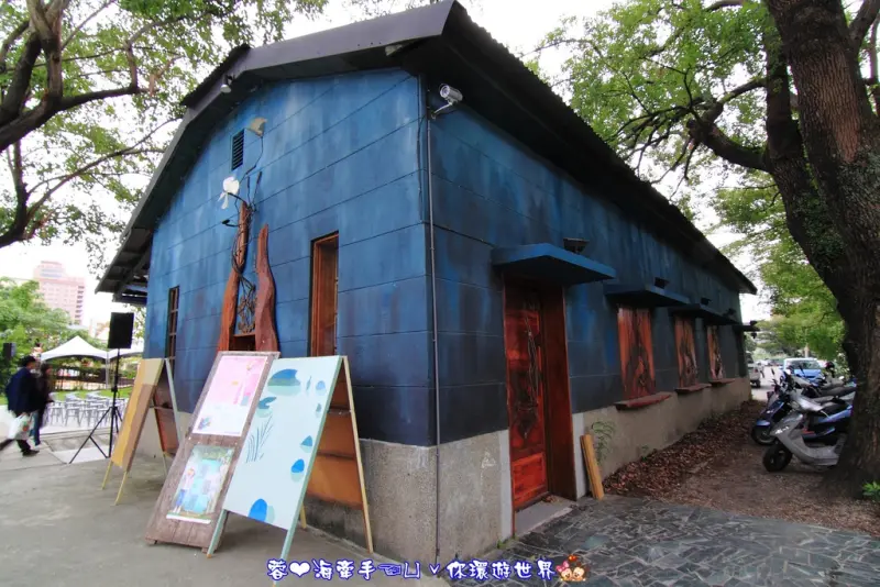 【台東】鐵花村音樂聚落。慢市集ღ充滿音樂藝術的藍色小屋