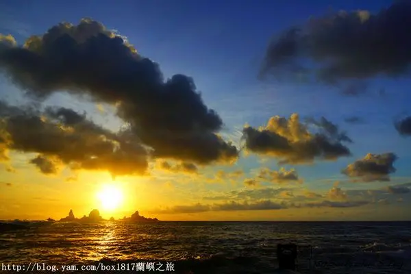 【跳島。蘭嶼】蘭嶼軍艦岩。蘭嶼當地人觀賞日出的新亮點