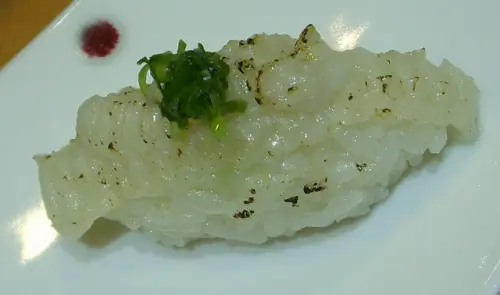 (美食~高雄)義郎 銘壽司~必嚐油脂豐厚的炙燒比目魚握壽司