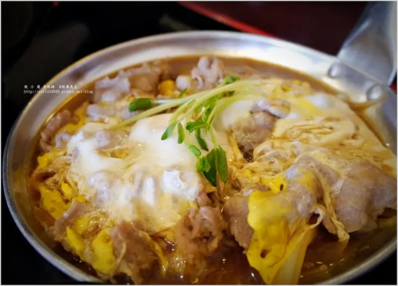 【高雄】塔庫先生日式丼飯‧平價好美食，只要79大洋就能吃到雪花豬肉丼