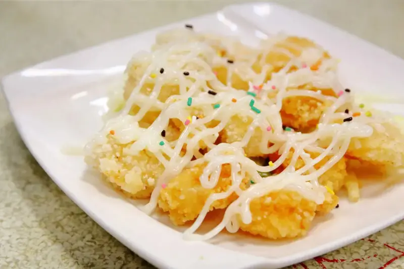 三街海鮮屋，桃園在地人狂推的平價熱炒海鮮，這家真的好猛⋯隨便