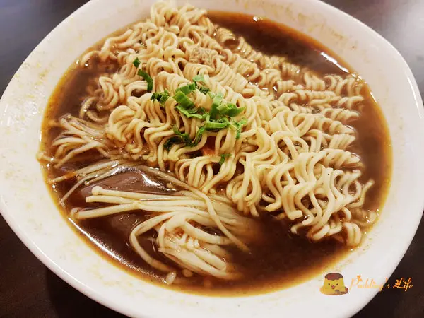 【高雄美食】臭豆腐料理七十二變《江豪記 臭豆腐王》民生店/捷運中央公園站