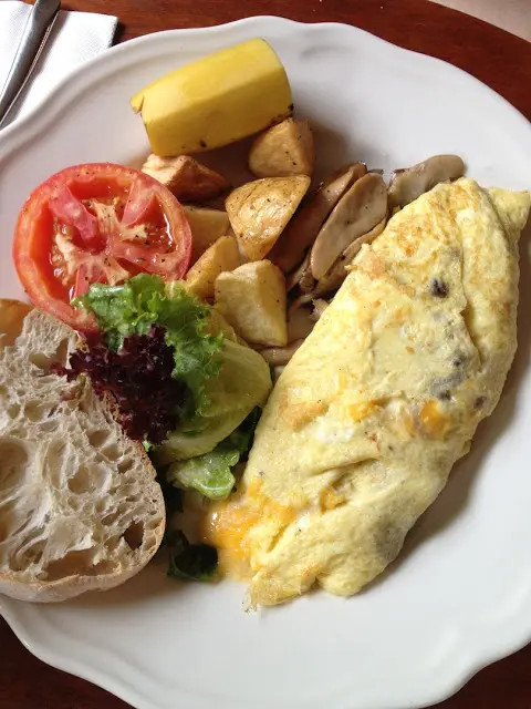 明生社區的小小豬～au petit cochon 哈古小館