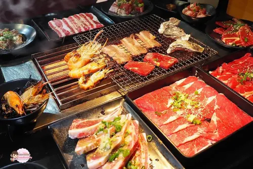 【高雄│新興】泰國蝦吃到飽、帝王蟹腳、生蠔、哈根達斯、火烤兩吃，通通吃到飽吃到爽│野饌日式炭火燒肉 七賢店