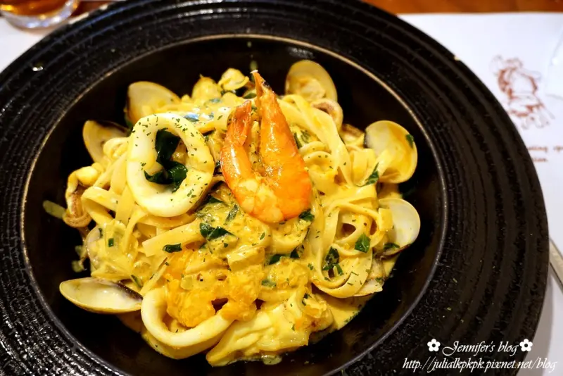 【高雄-新興區】達文郡義大利麵食店