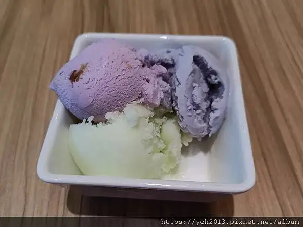 VGest低碳披薩首都松山店，蔬食下午茶吃到飽