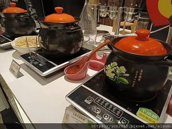 VGest低碳披薩首都松山店，蔬食下午茶吃到飽