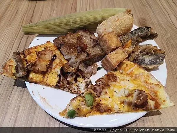 VGest低碳披薩首都松山店，蔬食下午茶吃到飽