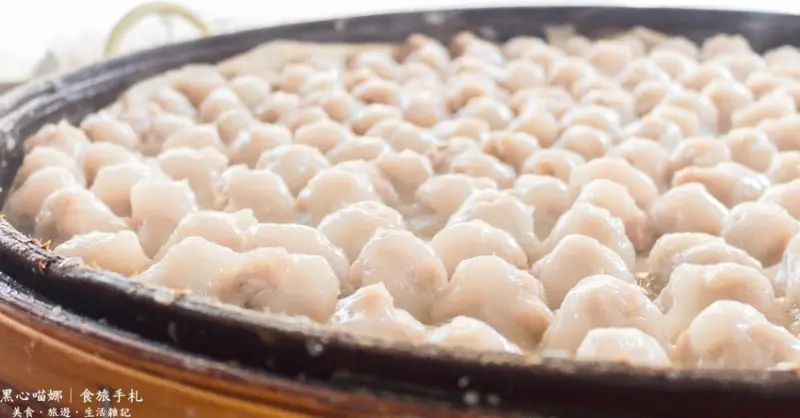 高雄鳳山︱李家肉圓　五元一口，清爽潤澤、晶亮小巧的古早味清蒸肉圓！