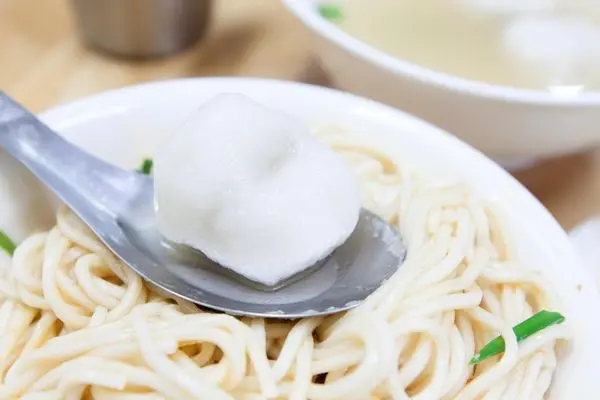 建中人的老味道 - 翻個牆就到的林家乾麵