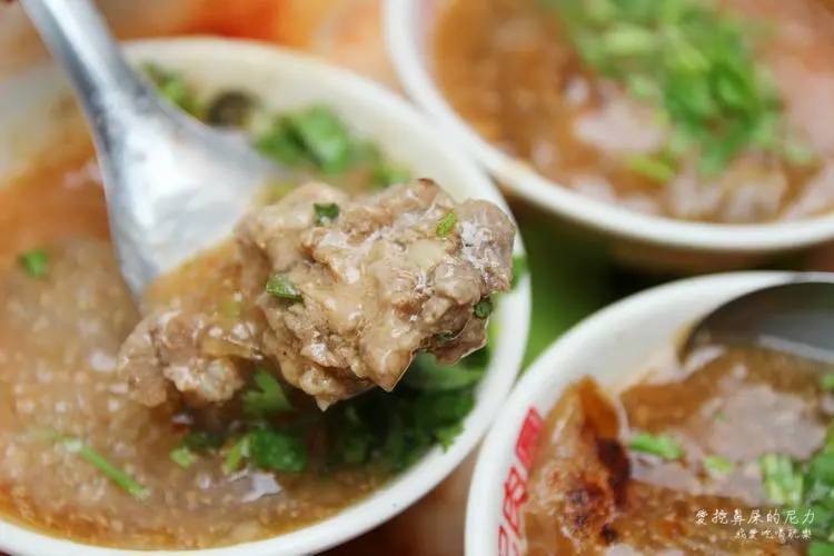 『食記』高雄旗山。榮記煎的肉圓、林家燻茶雞