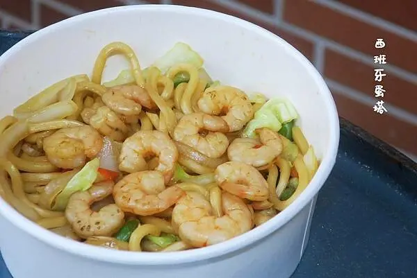 樂肴私房廚房｜新莊宵夜場底加啦～夜貓子可以吃到這些美味大幸福！餵飽每個夜晚空虛的胃和你～另外中午時段也有限定的精緻餐盒唷！