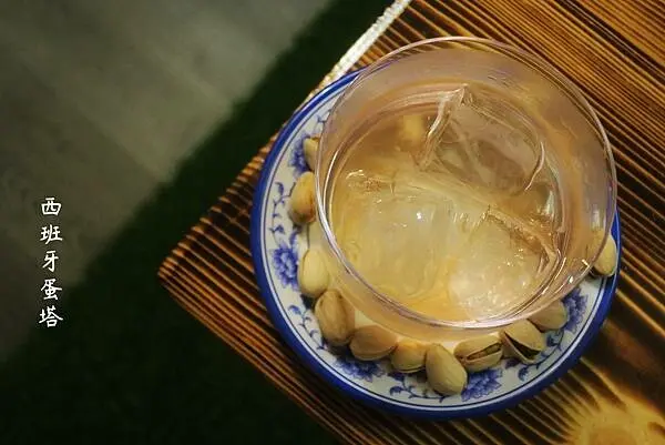 醇串食代｜中永和美食推薦～鄰近捷運景安捷運站，超童趣裝潢設計，多種居酒屋料理選擇～調酒超厲害！夜晚小酌好去處！