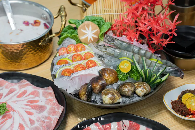 礁溪火鍋推薦_龍爺鳳娘精緻養生鍋品，自助吧無限放題，湯控激推養生燉湯超頂！礁溪美食推薦_菜單