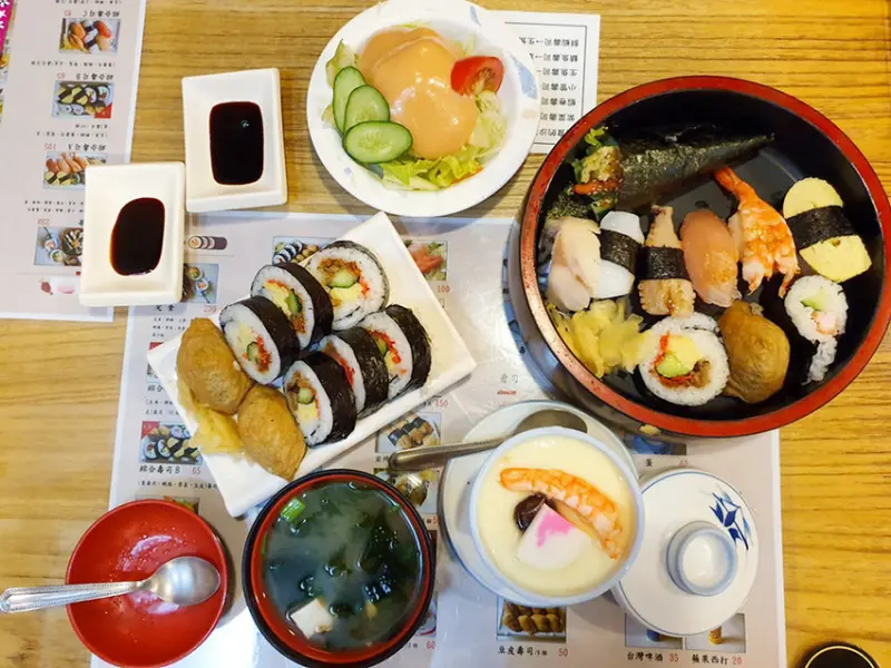 【高雄平價壽司推薦】金太郎壽司 在地人必吃老店 壽司便當 真材實料銅板價
