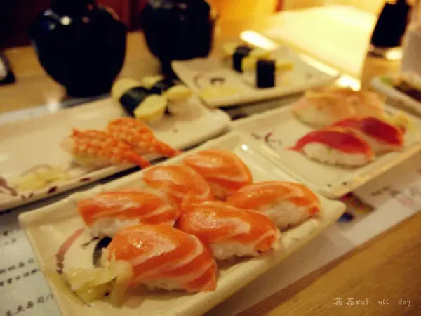 吃高雄｜金太郎壽司 x 平價握壽司。便宜又美味。N訪