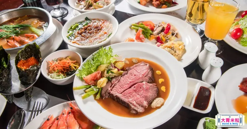 食尚Buffet月,吃到飽,高雄君鴻國際酒店,85百匯栢麗自助餐廳,招牌烤牛肉,蒙古烤肉,現點海鮮粥,精選主廚甜點,百樣餐點無限續盤 - 大胃米粒 DAVID & MILLY
