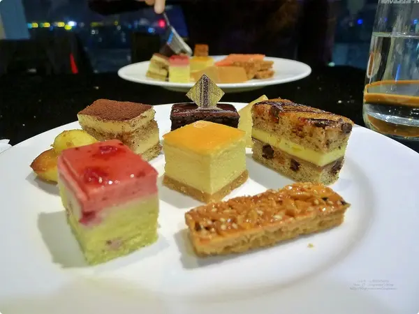 ［食誌］台北市．法樂琪 Salad Steak House（原Sogo復興店） Les Sens Salad Steak House（2）