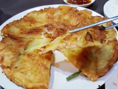 【高雄鹽埕】老韓家韓味廚房｜平價韓國烤肉。海鮮煎餅