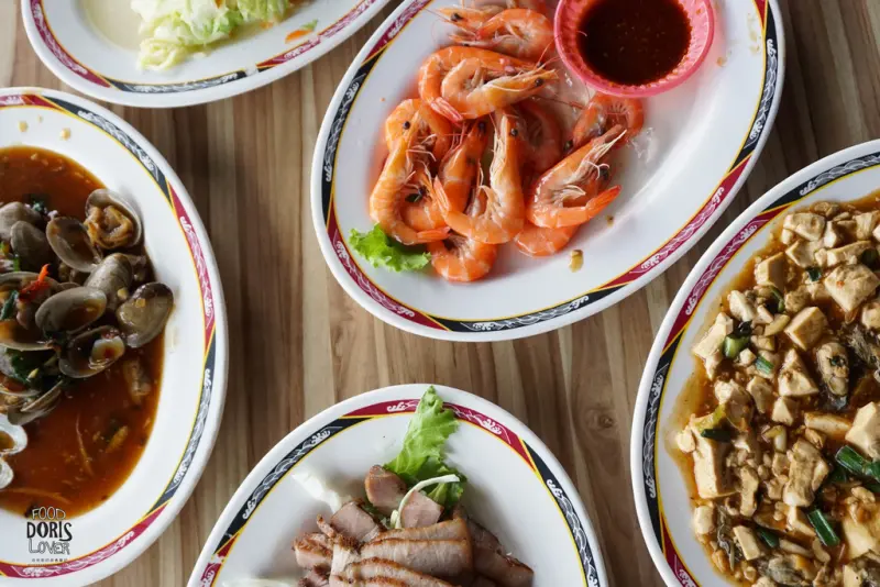 《食記》高雄旗津【萬三小吃部】買票券換熱炒X旗津知名海產店X便宜吃很飽