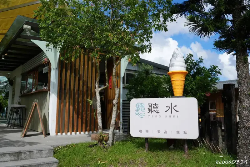 宜蘭咖啡廳「北后寺・聽水咖啡」，潺潺流水美景相伴，順遊絕美禪