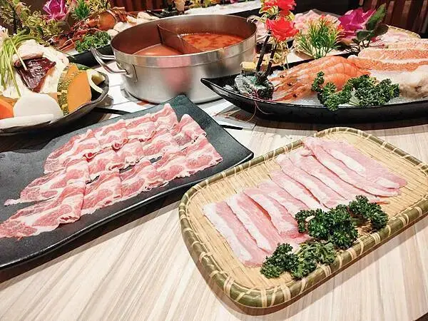 🍴〔餐廳×嘉義〕橘子火鍋 | 南部最強麻辣火鍋，高CP值超人